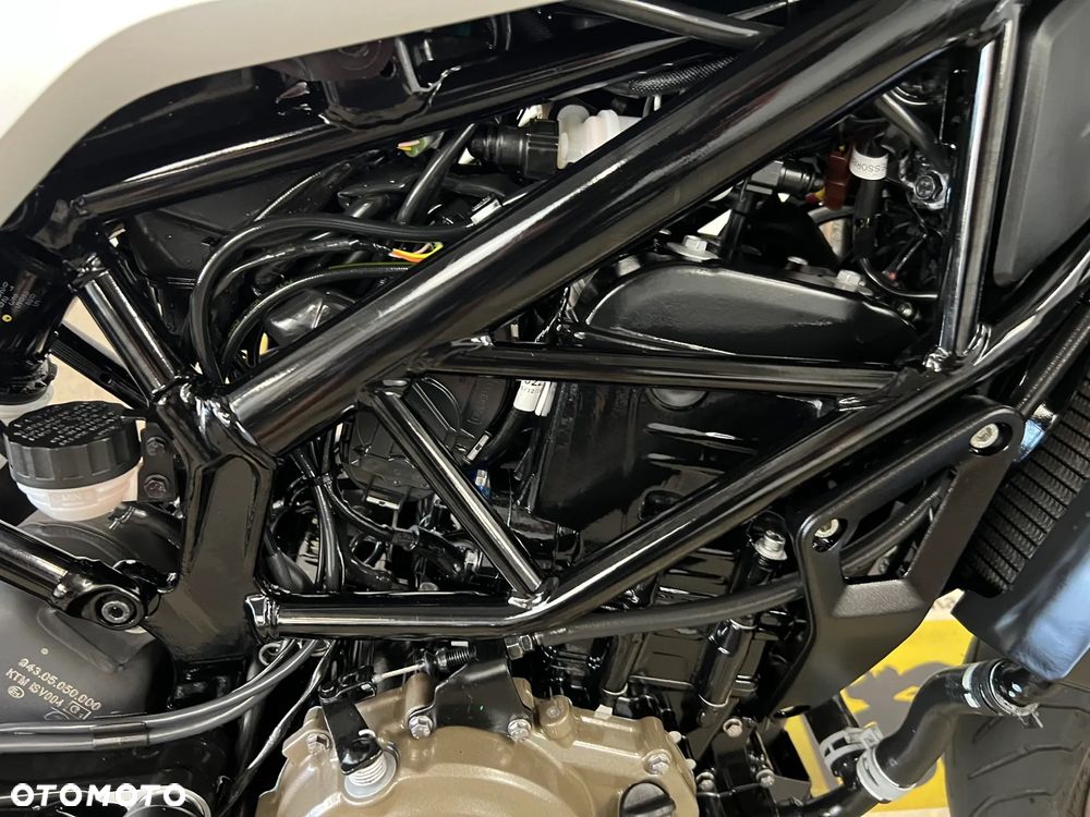 Husqvarna Vitpilen - 6