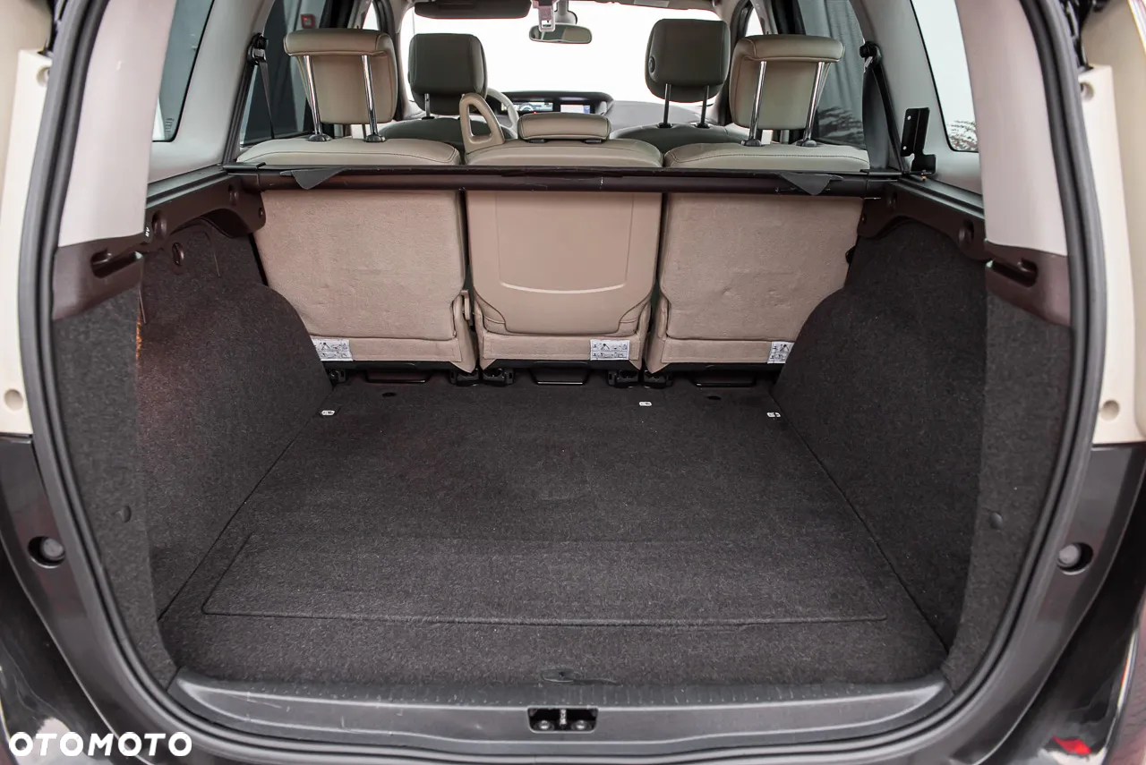 Renault Grand Scenic - 26