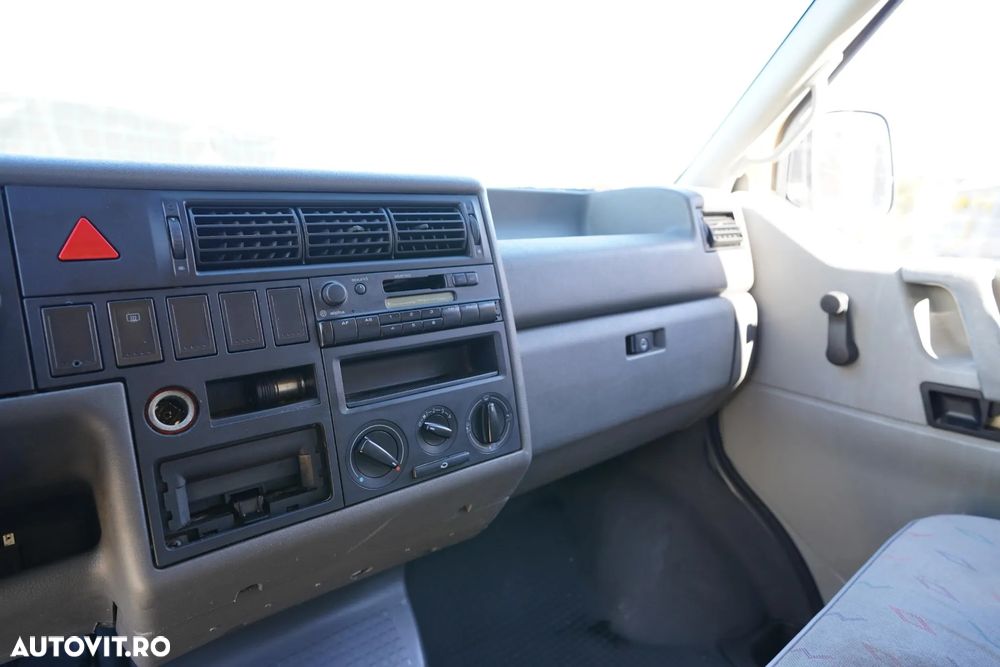 Volkswagen Transporter - 15