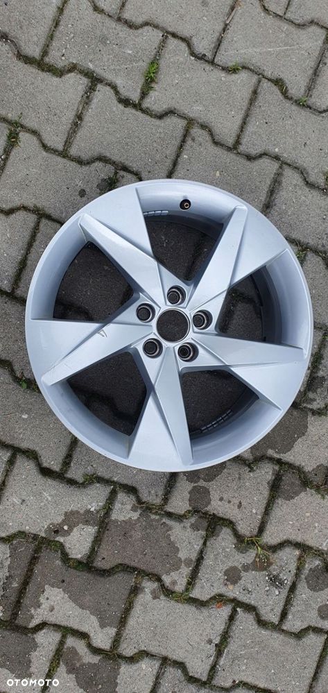 Skoda scala Felga aluminiowa 17" 5x120