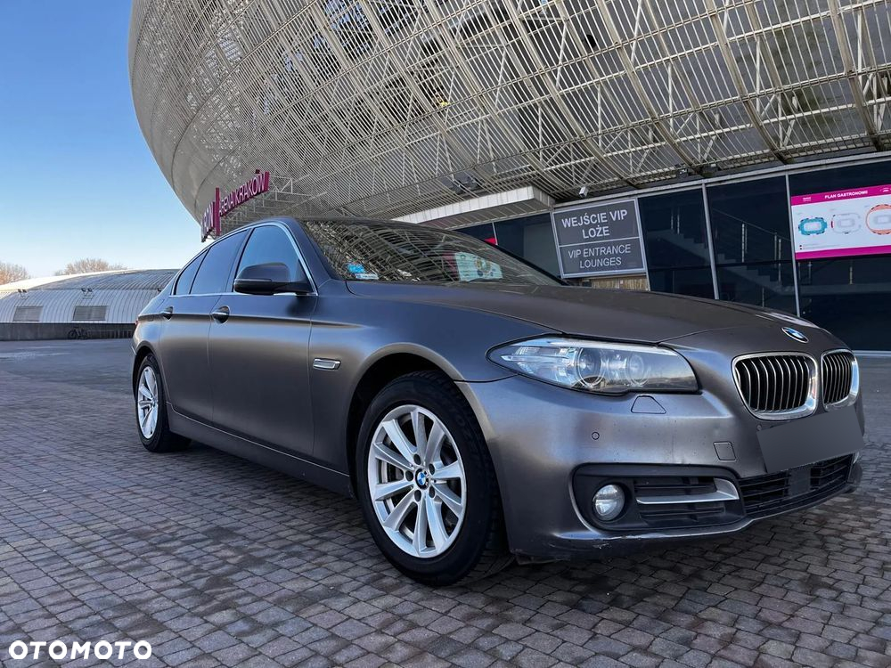BMW Seria 5 520d xDrive - 8