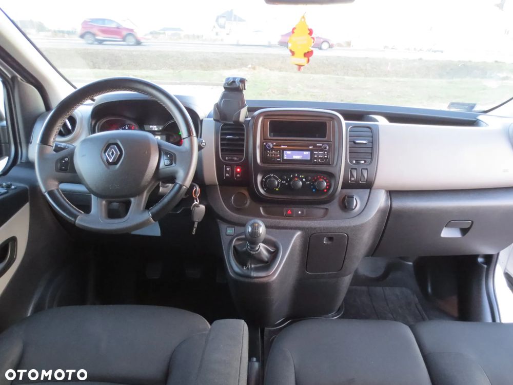 Renault Trafic - 21
