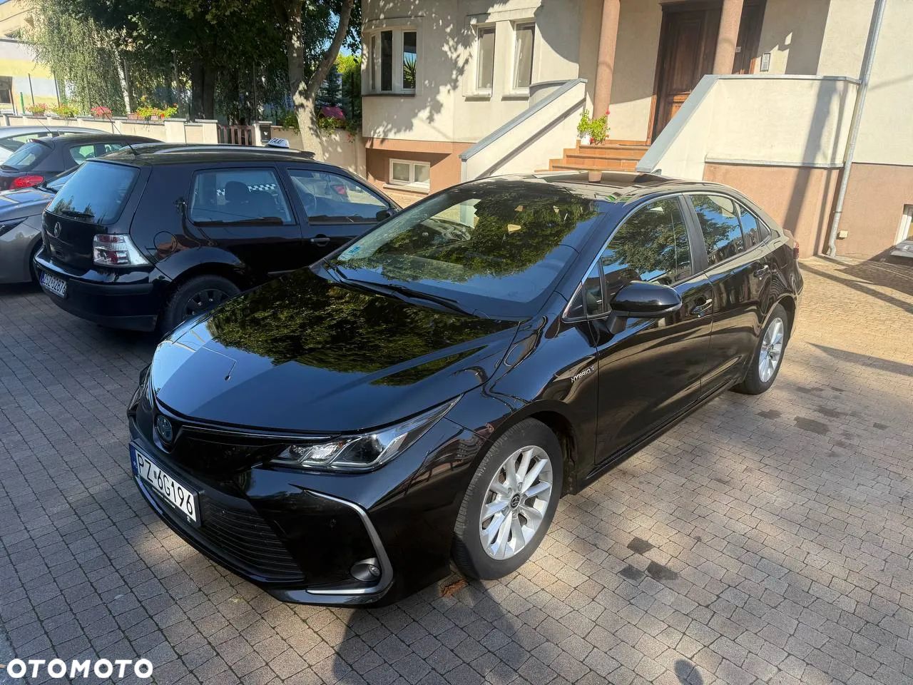 Toyota Corolla 1.8 Hybrid Comfort - 1
