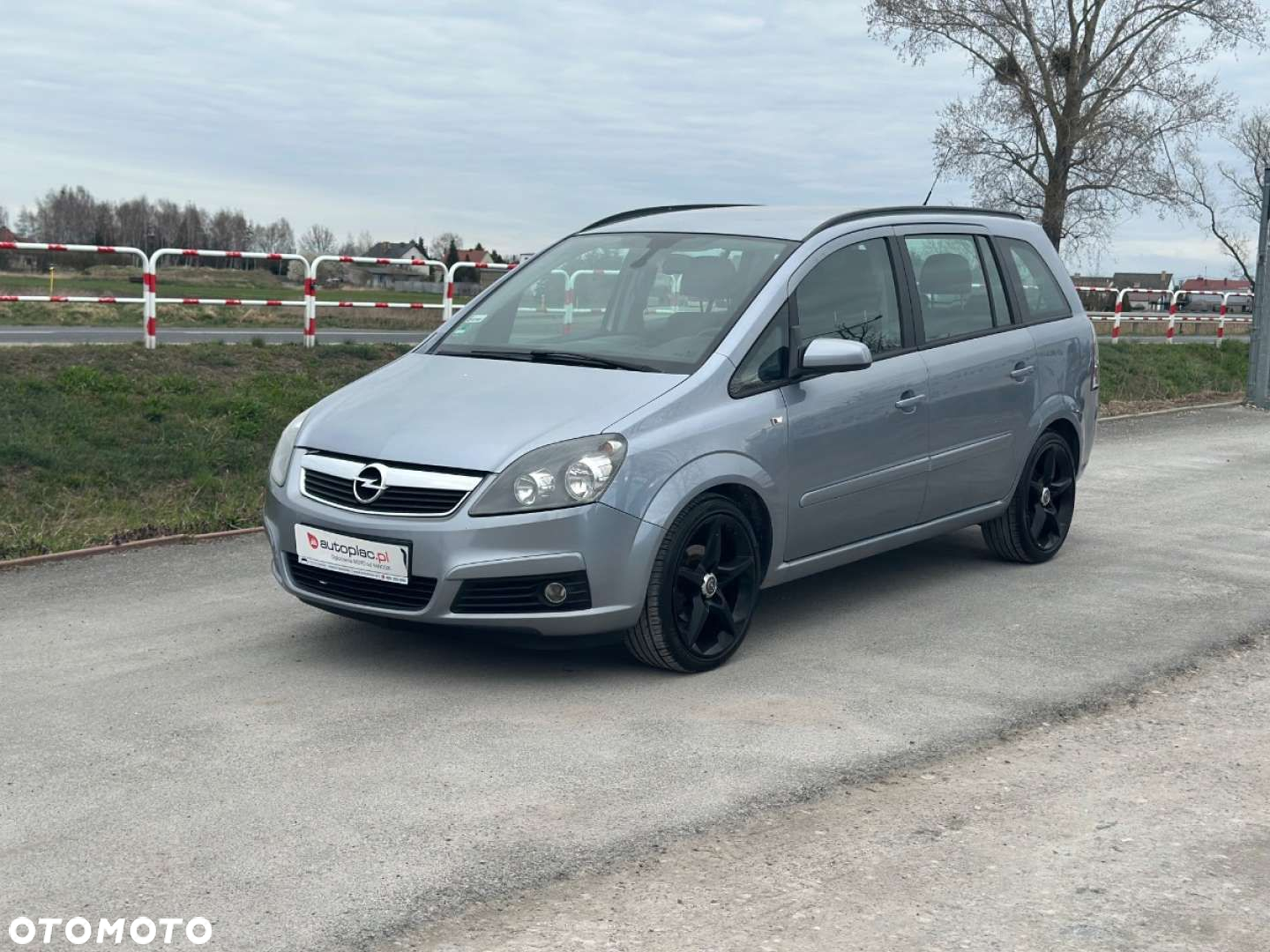 Opel Zafira 1.8 Essentia - 2