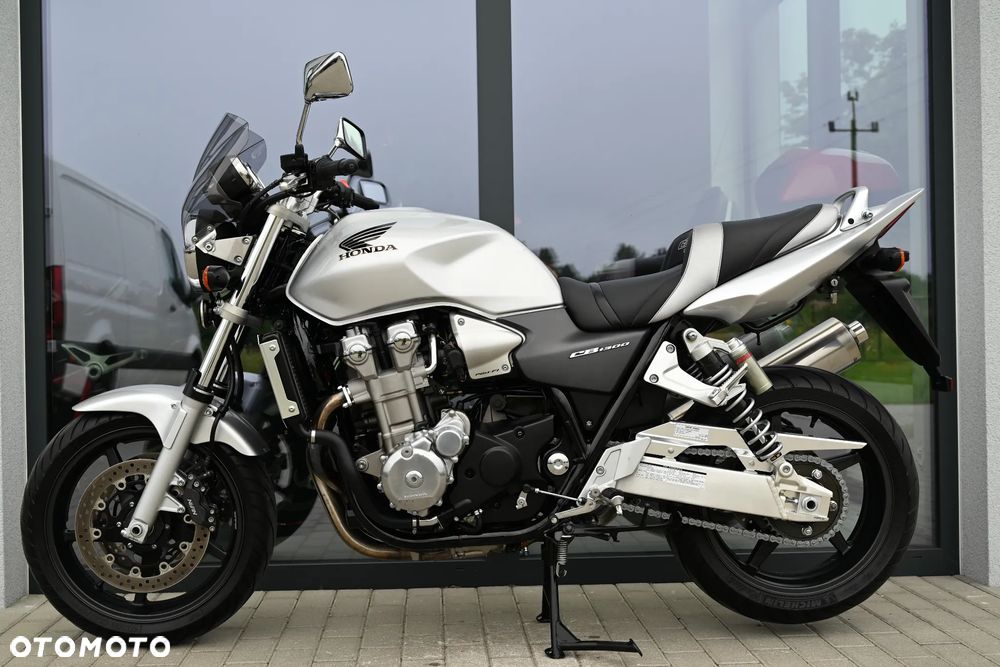 Honda CB - 3