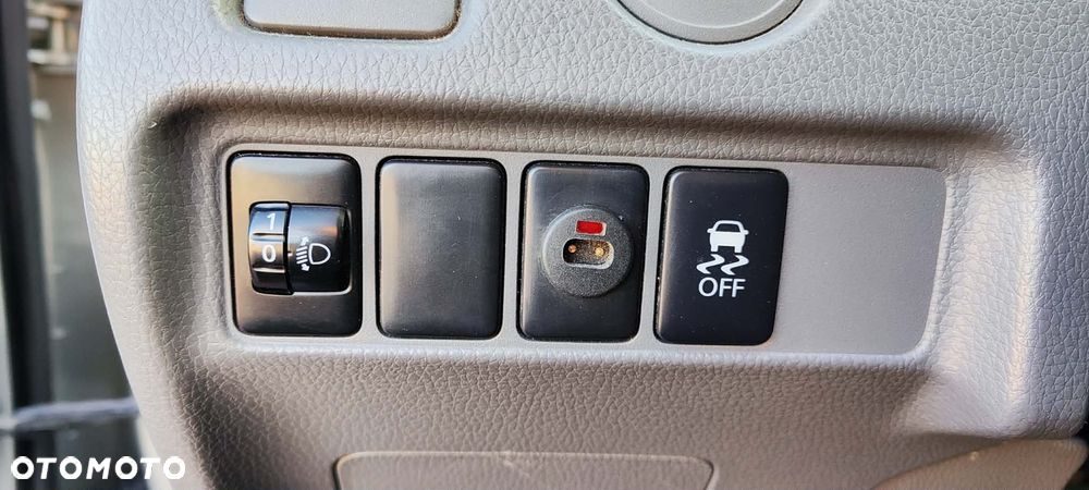 Mitsubishi L200 Pick Up 4x4 S&S Double Cab Basis - 21