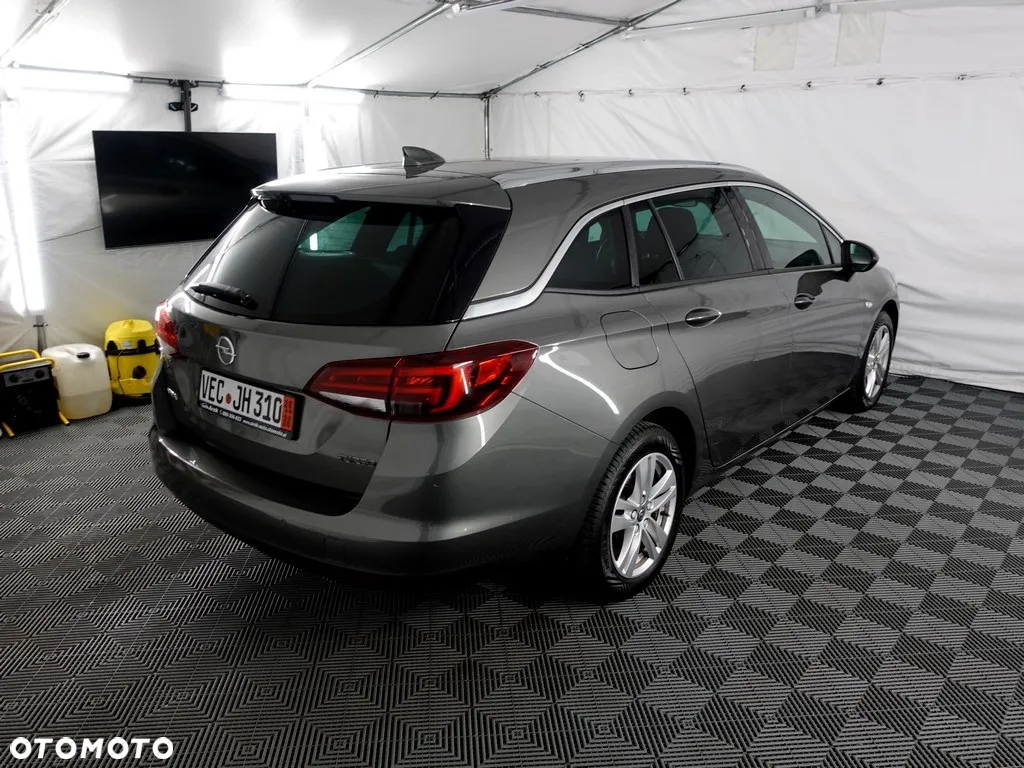 Opel Astra - 4