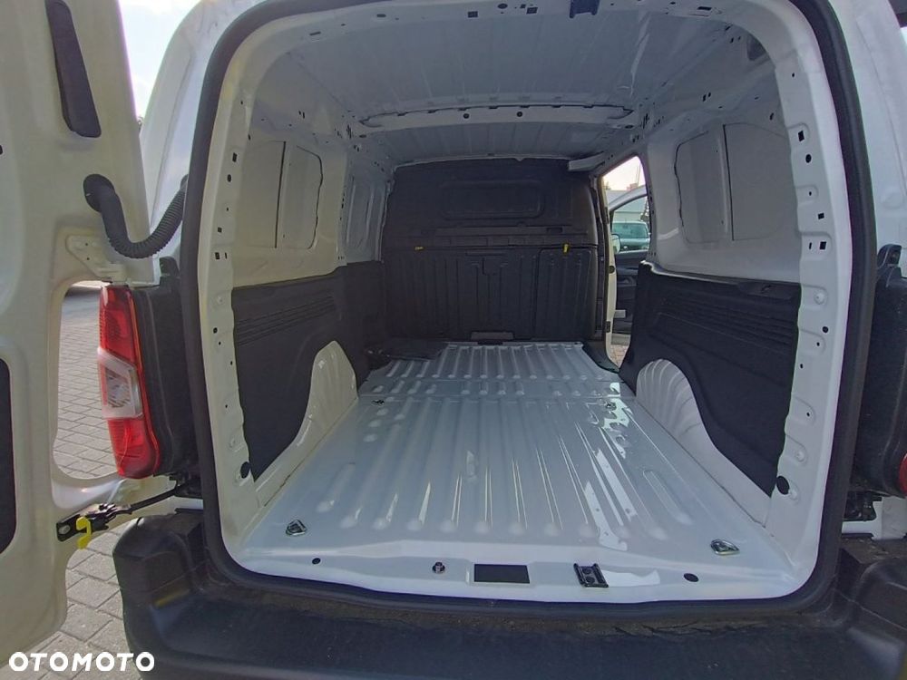 Opel COMBO - 12