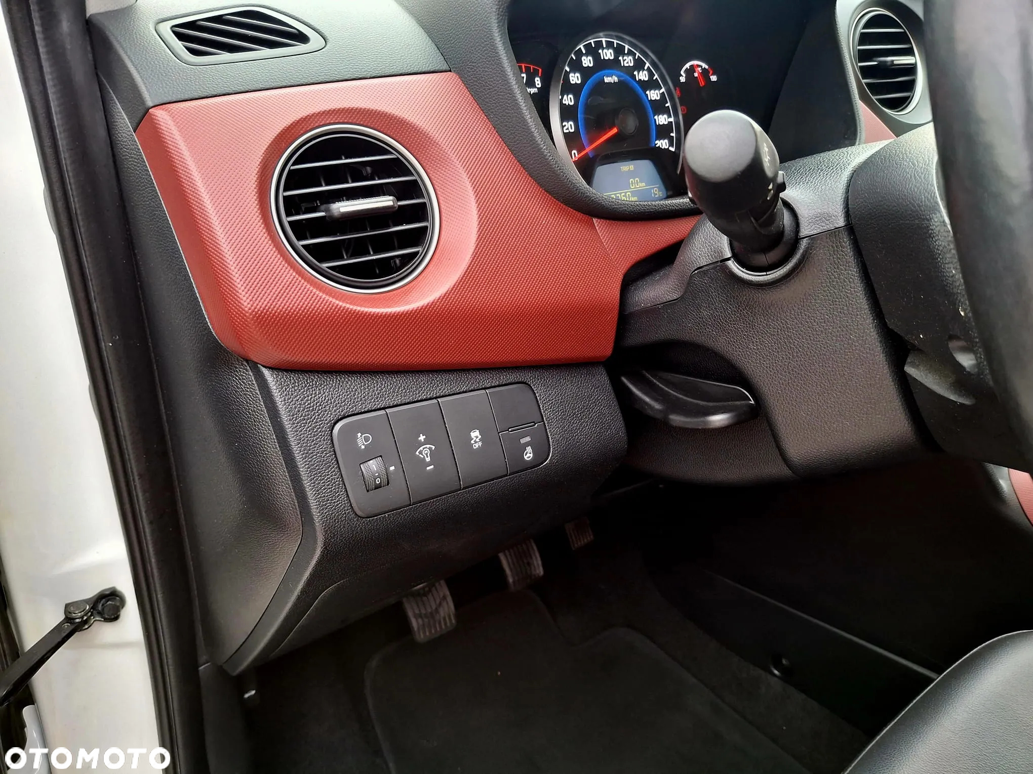 Hyundai i10 1.2 Sport - 16