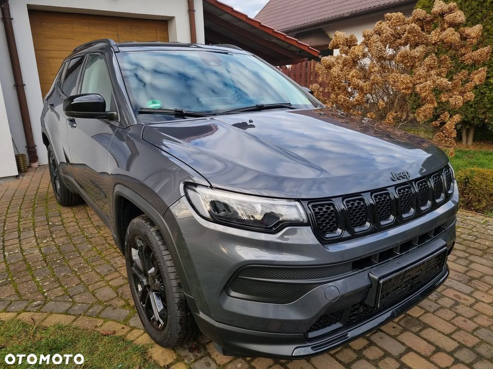 Jeep Compass 1.5 GSE T4 48V e-Hybrid Automatik Night Eagle - 1