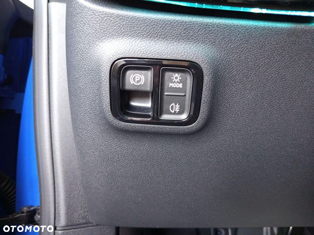 Mercedes-Benz CLA - 18
