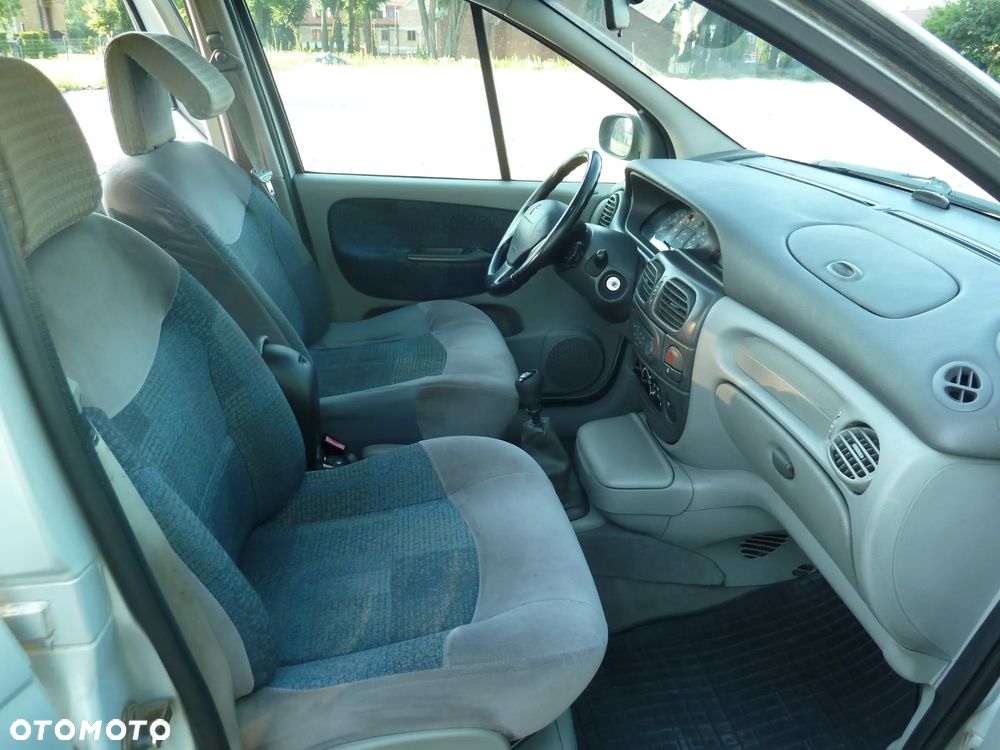 Renault Scenic 1.6 16V Authentique - 39