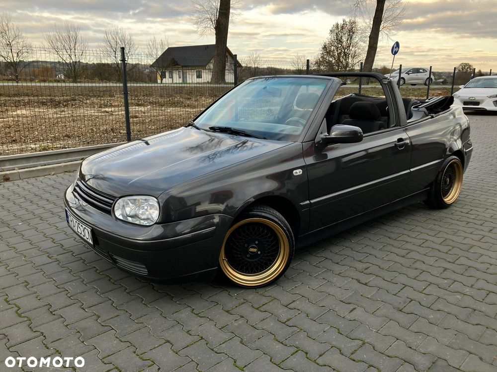 Volkswagen Golf 1.6 Trendline - 1