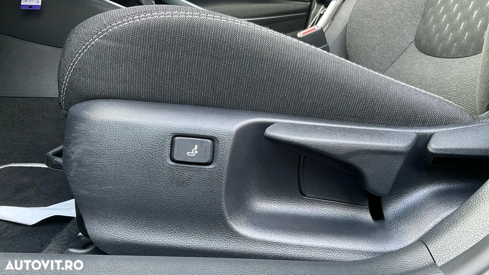 Toyota Corolla 1.8 HSD Dynamic - 34