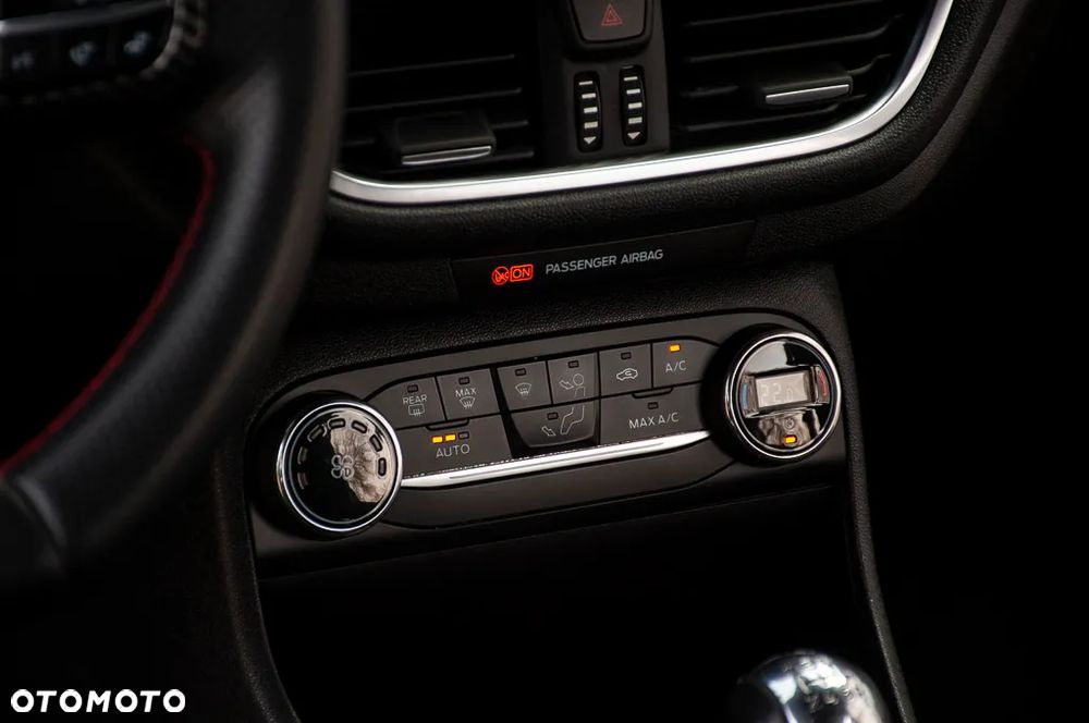 Ford Fiesta 1.0 EcoBoost S&S ST-LINE - 33