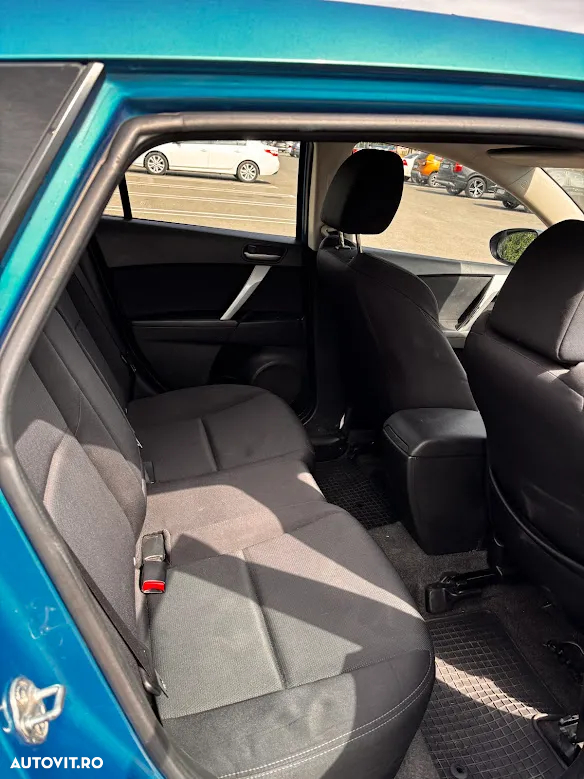 Mazda 3 - 5