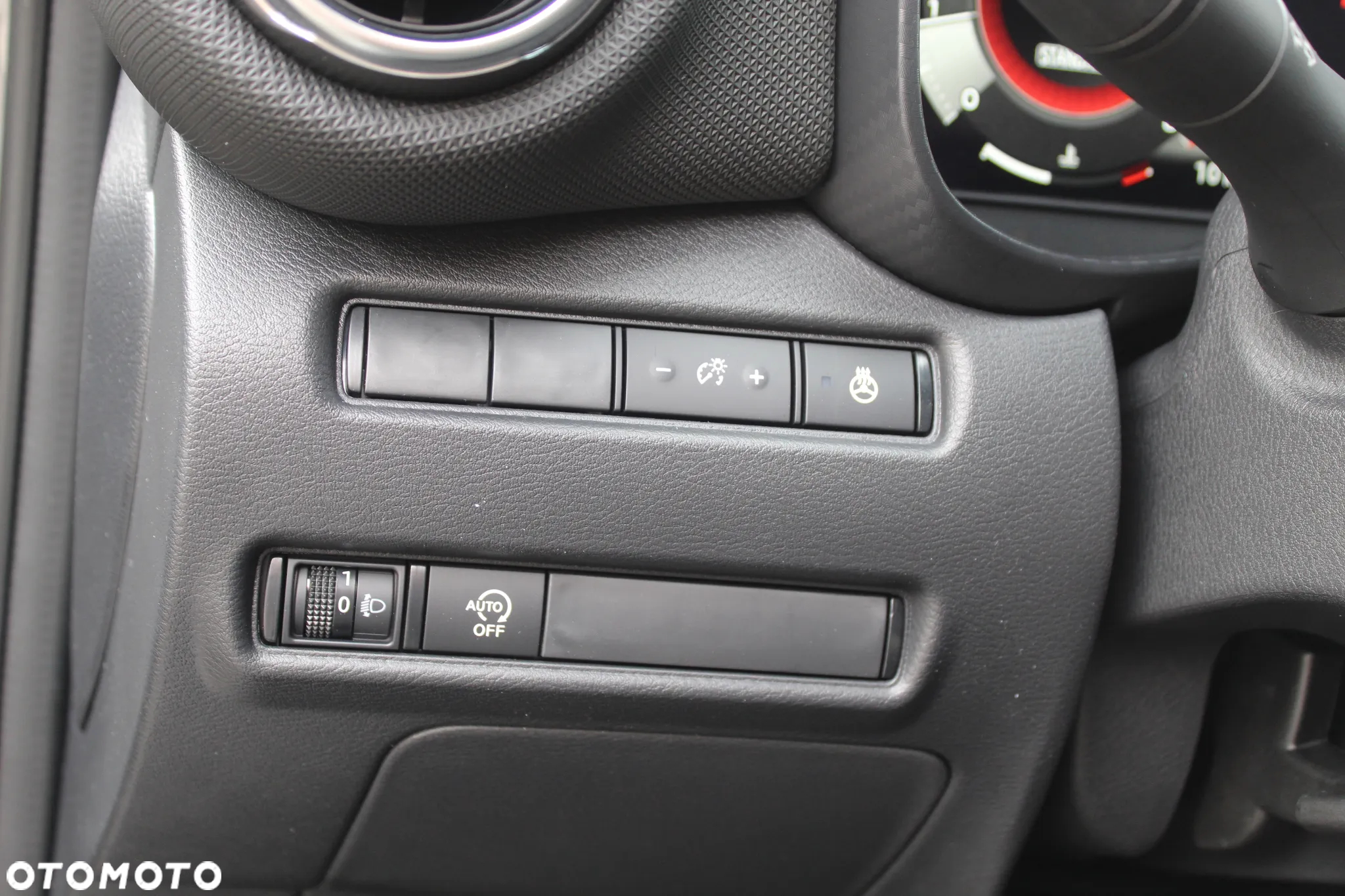Nissan Juke 1.0 DIG-T N-Connecta DCT - 7