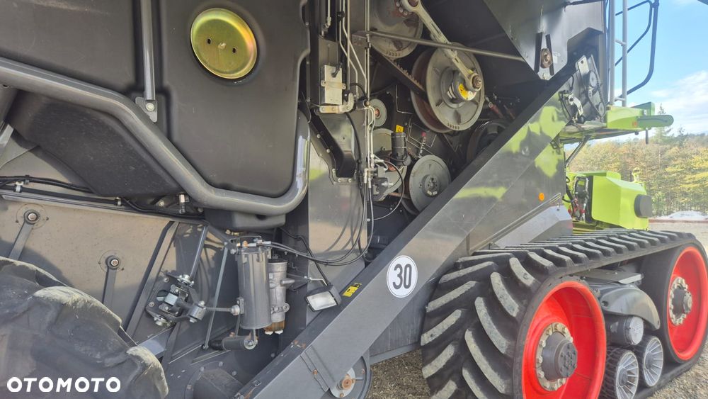 Claas Lexion 780TT z hederem - 6