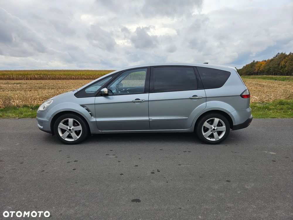 Ford S-Max 2010 photo 5