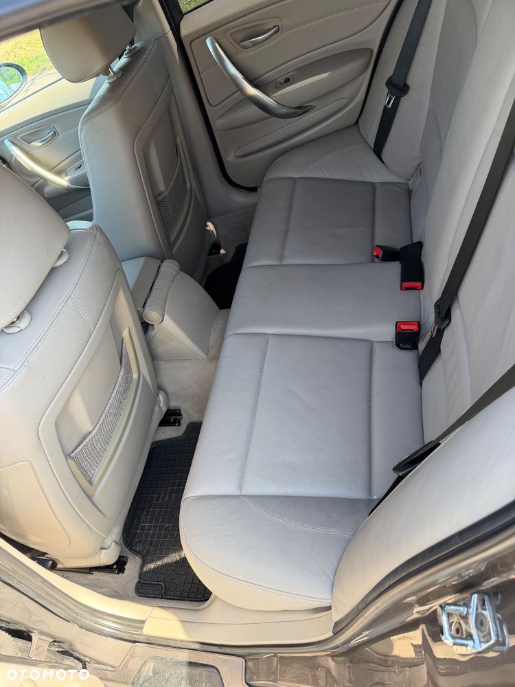 BMW Seria 1 120d - 10