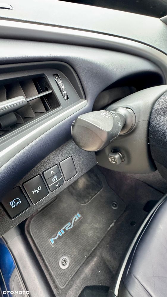 Toyota Mirai 2015