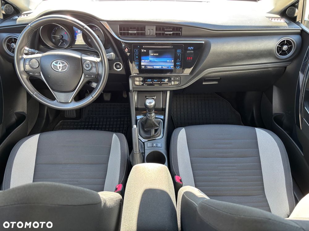 Toyota Auris 1.2 Turbo Executive - 17