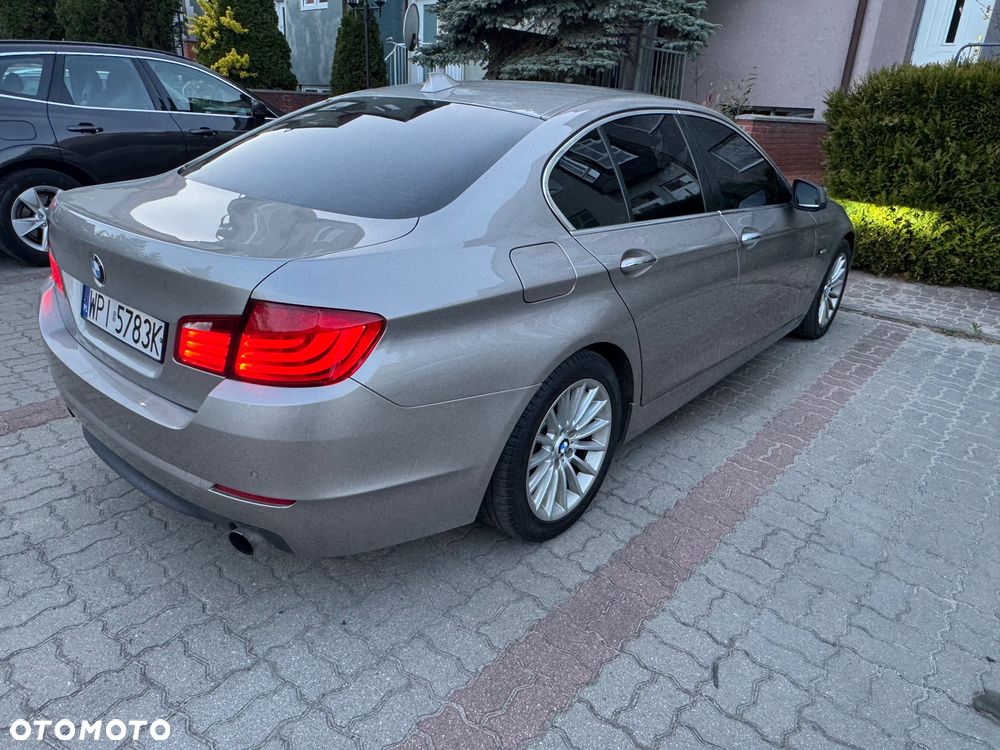BMW Seria 5 535i xDrive - 6