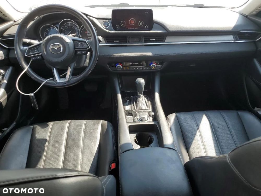 Mazda 6 - 9