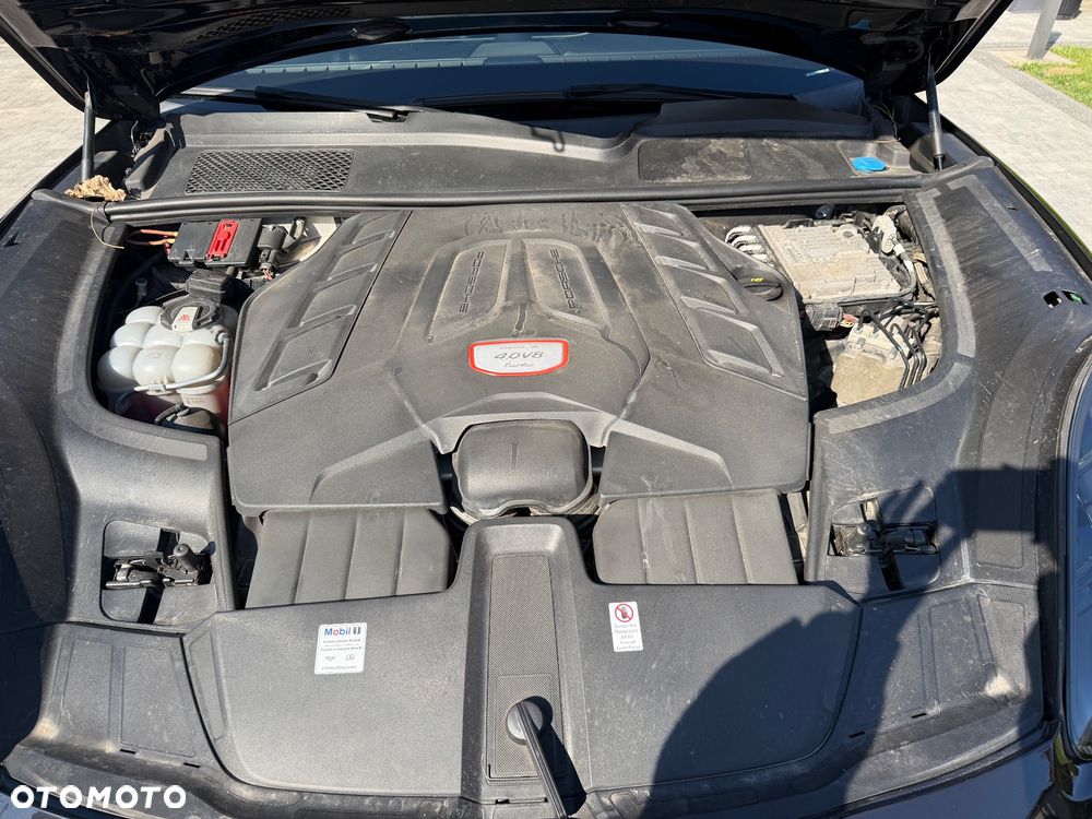 Porsche Cayenne - 26