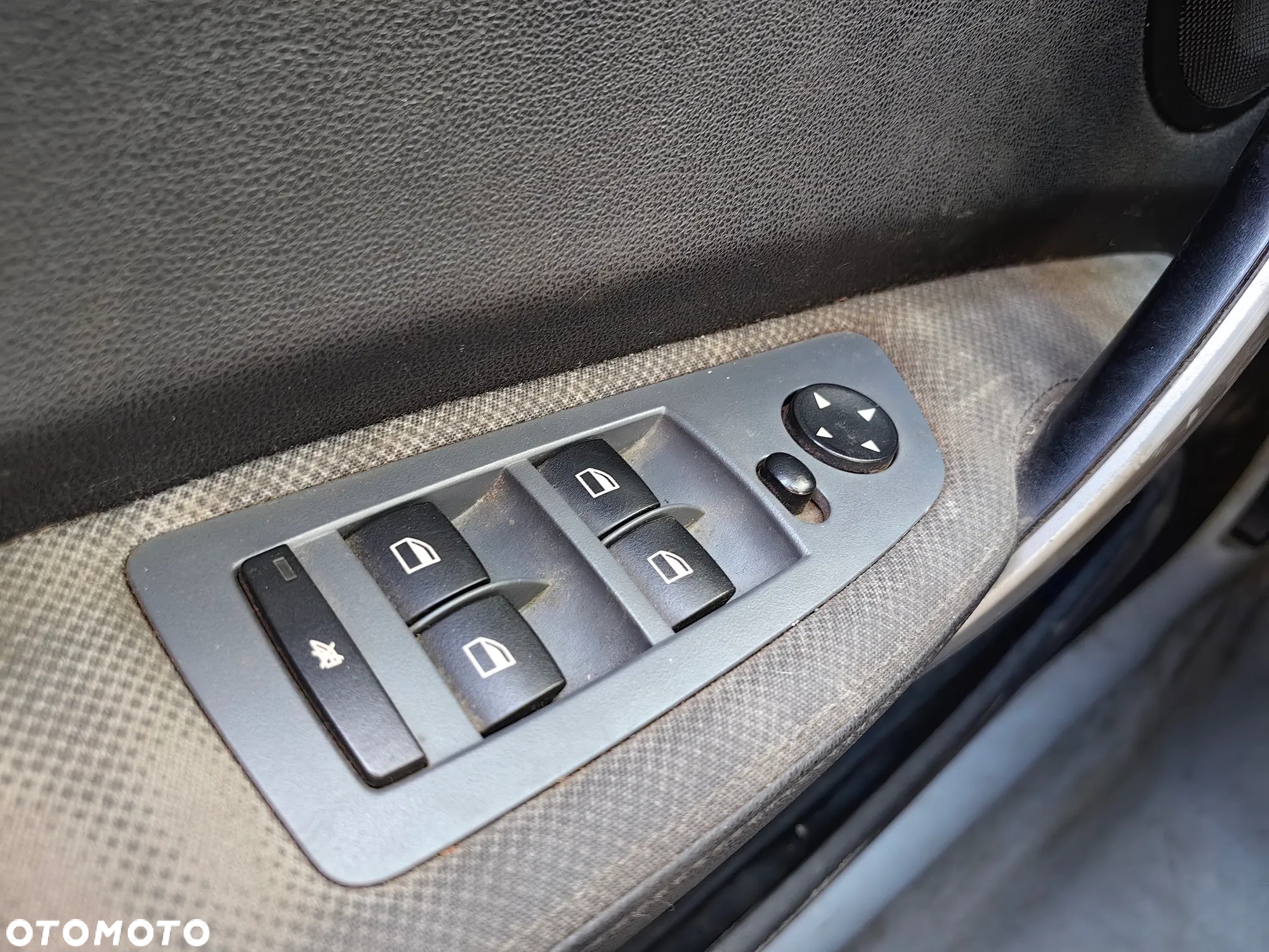 BMW Seria 1 120d - 22