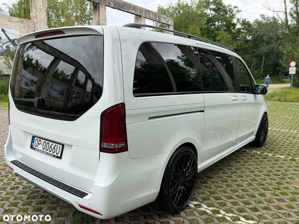 Mercedes-Benz Klasa V - 11