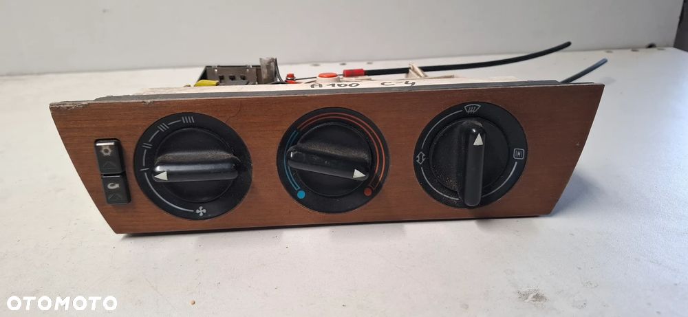 PANEL NAWIEWU AUDI 100 C4 1990