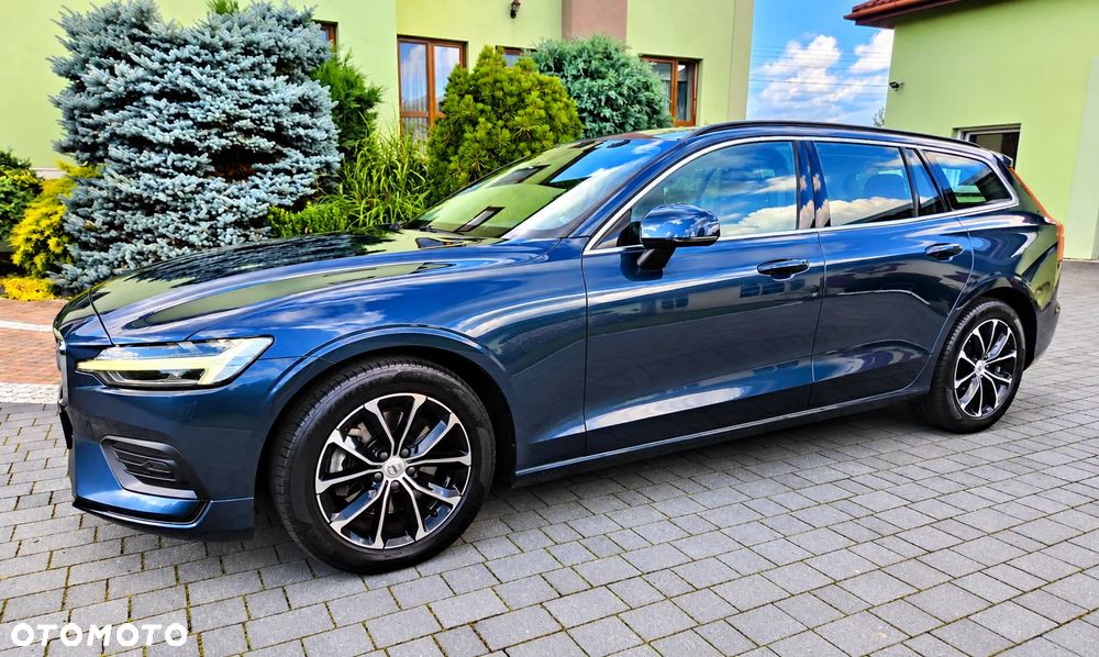 Volvo V60 2021 photo 3