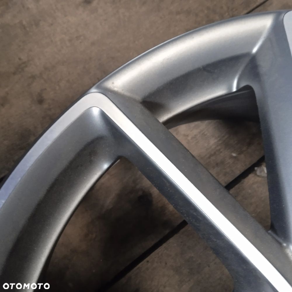 Felgi Audi 19 8V0601025AT 5x112 ET49 - 5