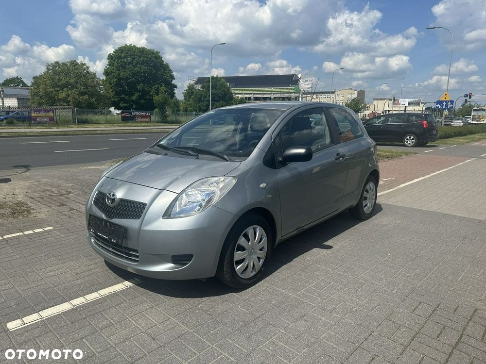 Toyota Yaris 1.0 VVT-i Cool - 1