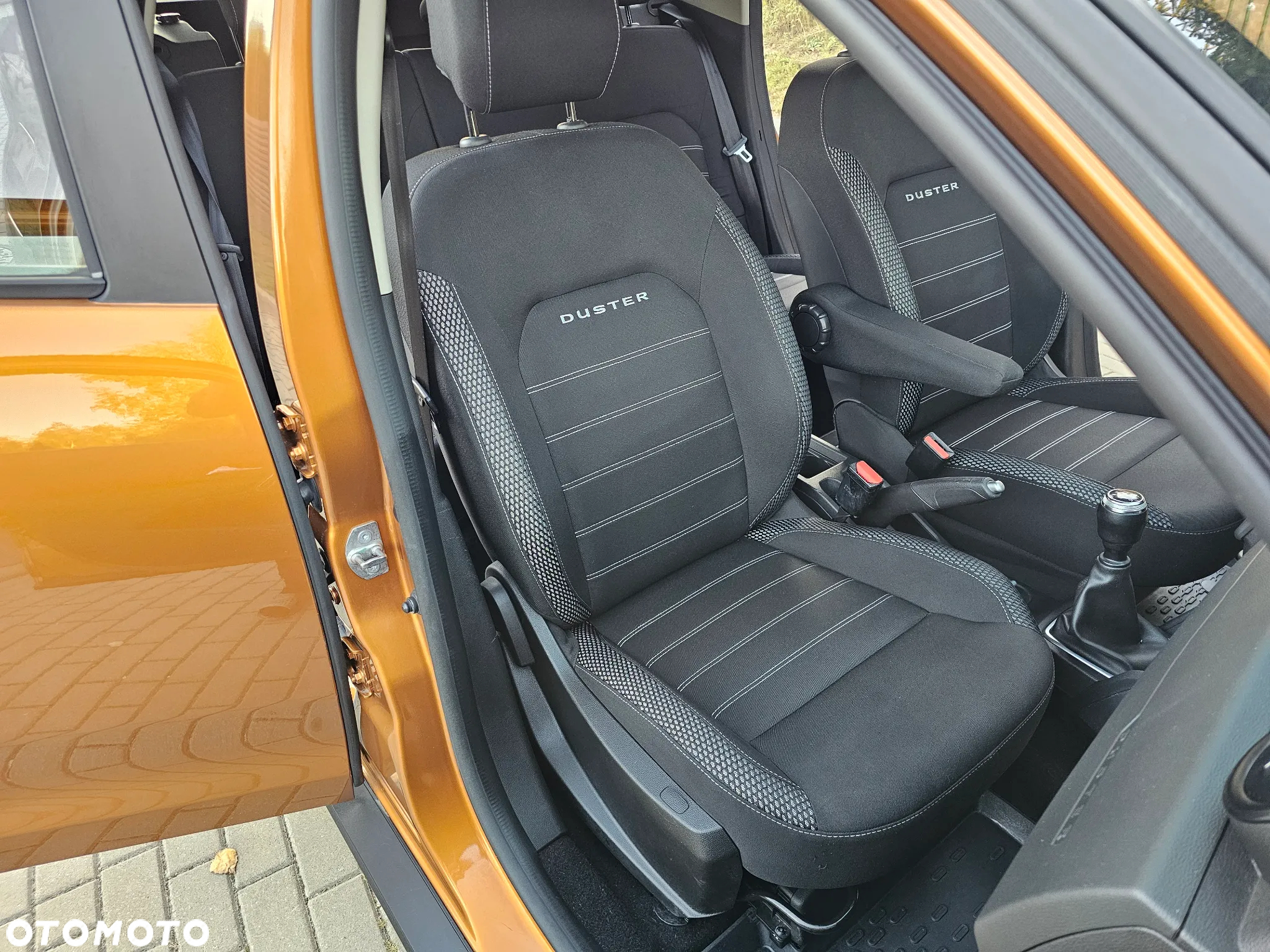 Dacia Duster 1.6 SCe Prestige - 13