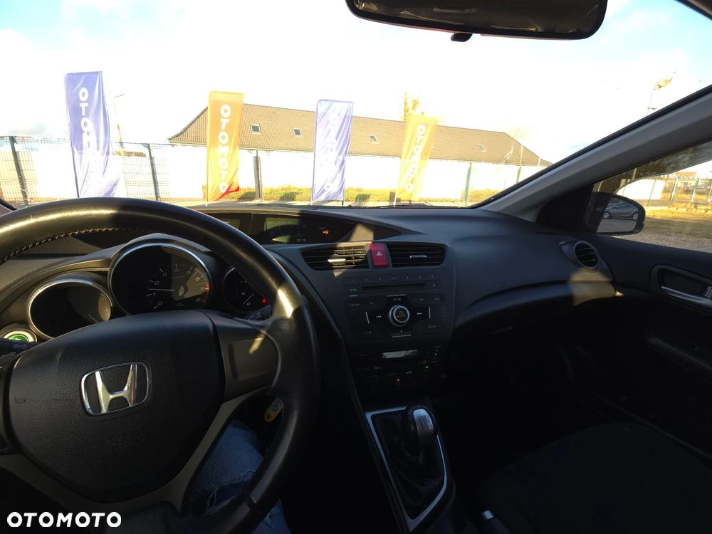 Honda Civic 1.4 Comfort - 29