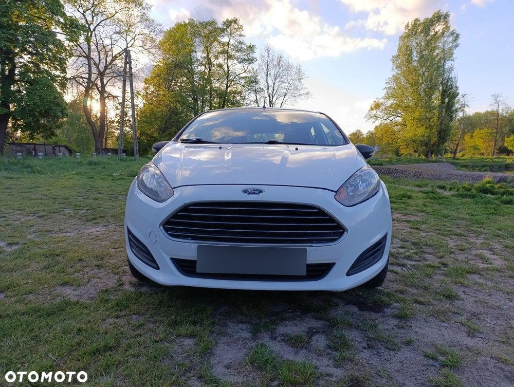 Ford Fiesta 1.5 TDCi Ambiente - 8