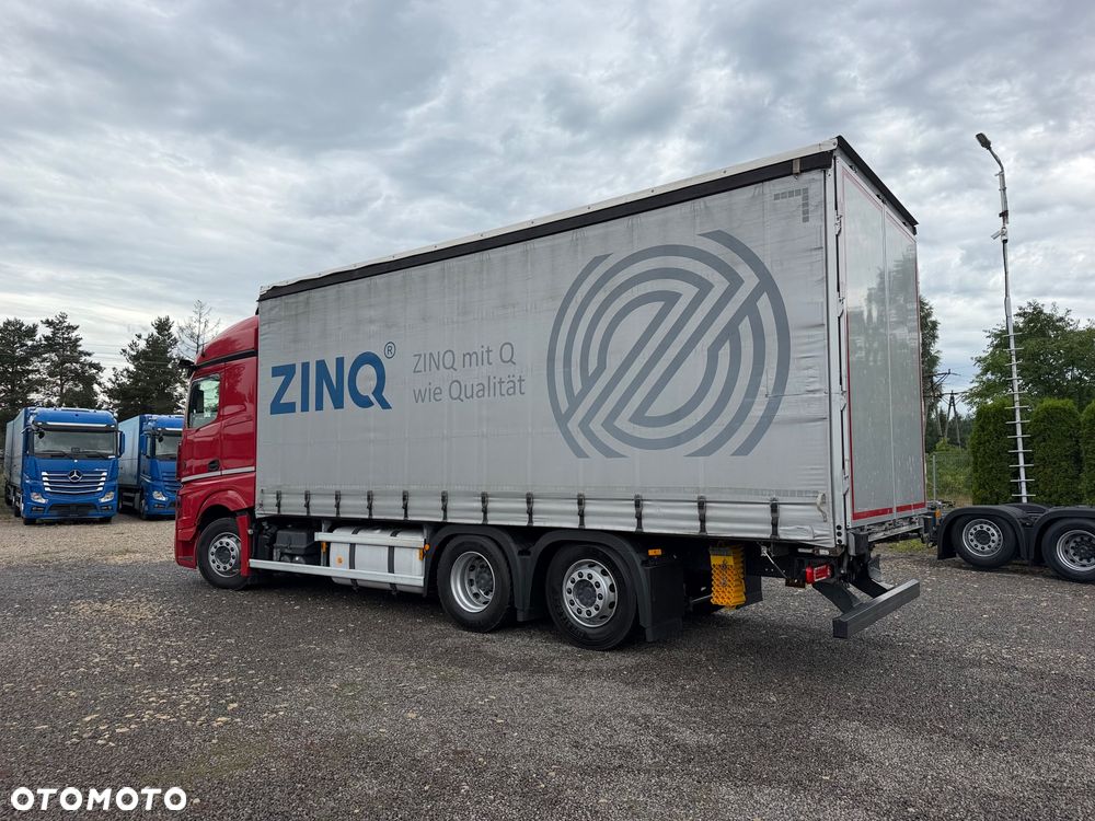 Mercedes-Benz Actros - 18