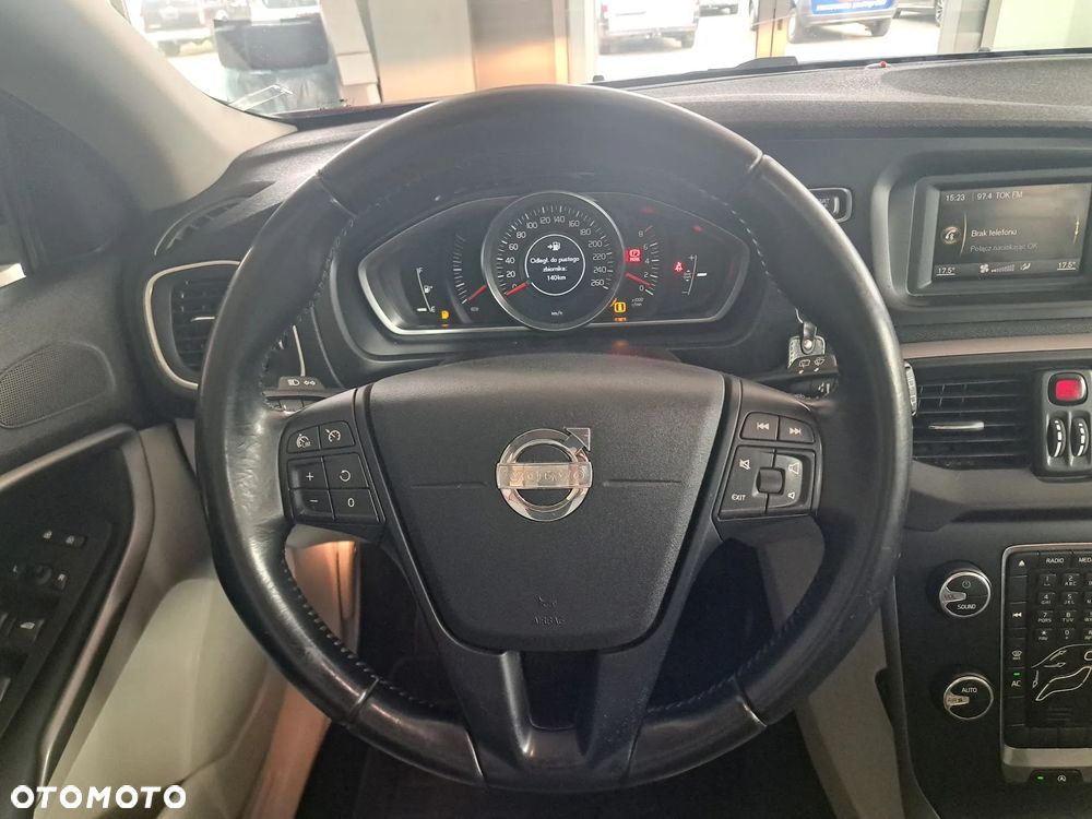 Volvo V40 T4 Kinetic - 10