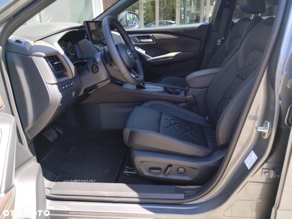 Nissan Qashqai - 12