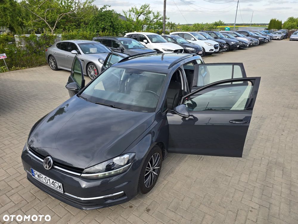 Volkswagen Golf - 36