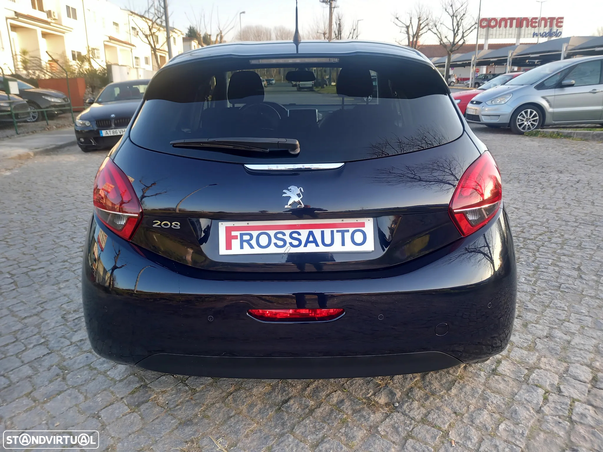 Peugeot 208 1.2 PureTech Allure - 12
