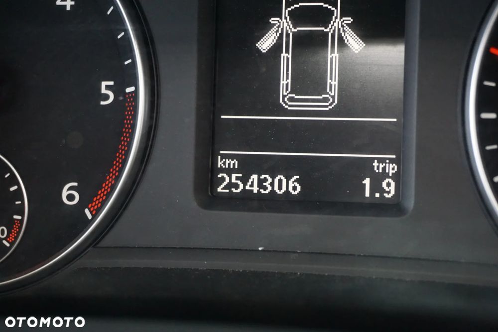 Volkswagen Sharan 2.0 TDI BlueMotion Technology Highline - 33