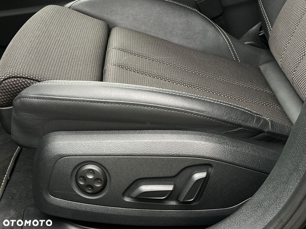 Audi A4 Avant 40 TDI mHEV Quattro S Line S tronic - 15