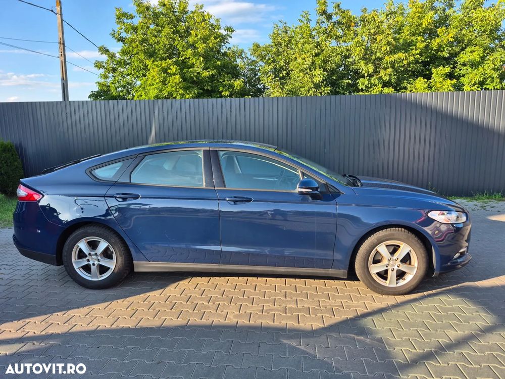 Ford Mondeo 2.0 TDCi Powershift Business - 4