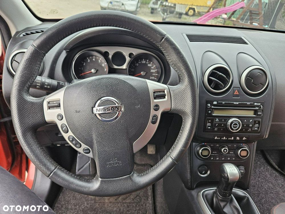 Nissan Qashqai - 14