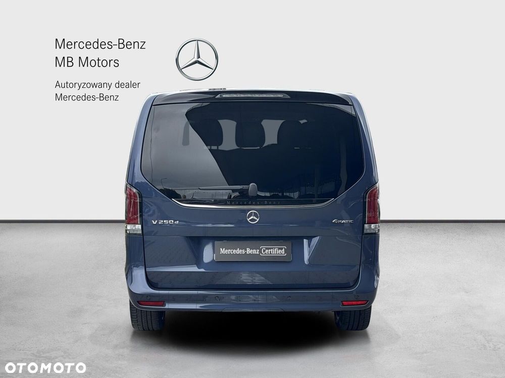 Mercedes-Benz Klasa V - 4