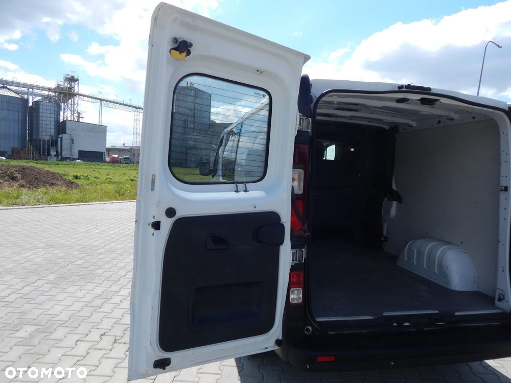 Opel Vivaro 1,6 CDTI Long  5-Osobowy Brygadówka - 27
