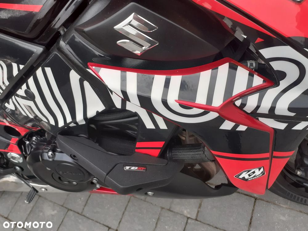 Suzuki GSX 1000 - 27